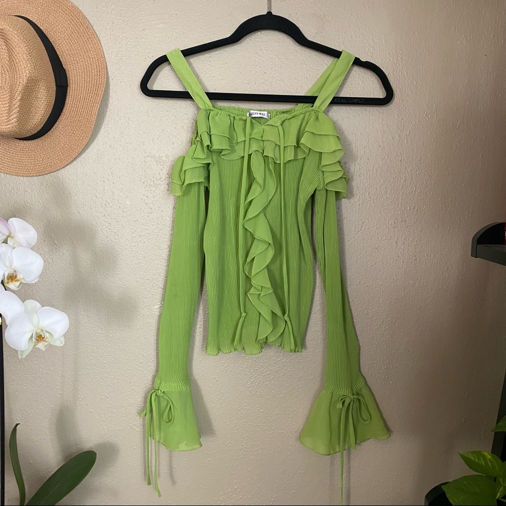 Green Medium Flowy Blouse